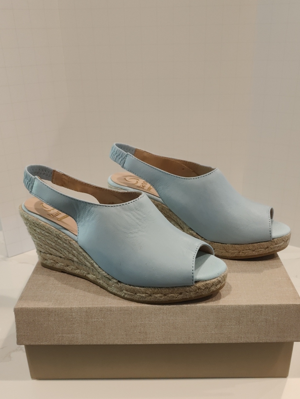 Kanna Light Blue Espadrille Wedge Slingback Peep-Toe Sandals.  Size 38/7.5